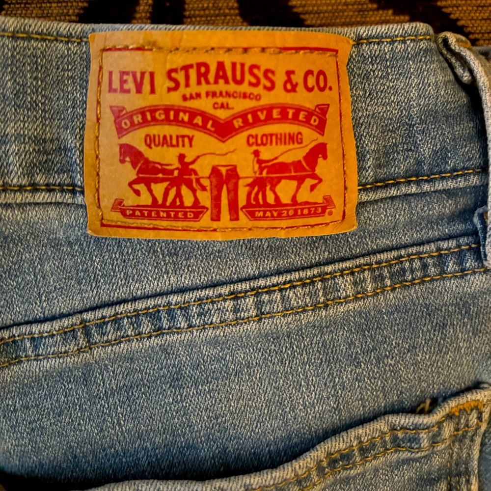Levi's women’s Blue Jeans